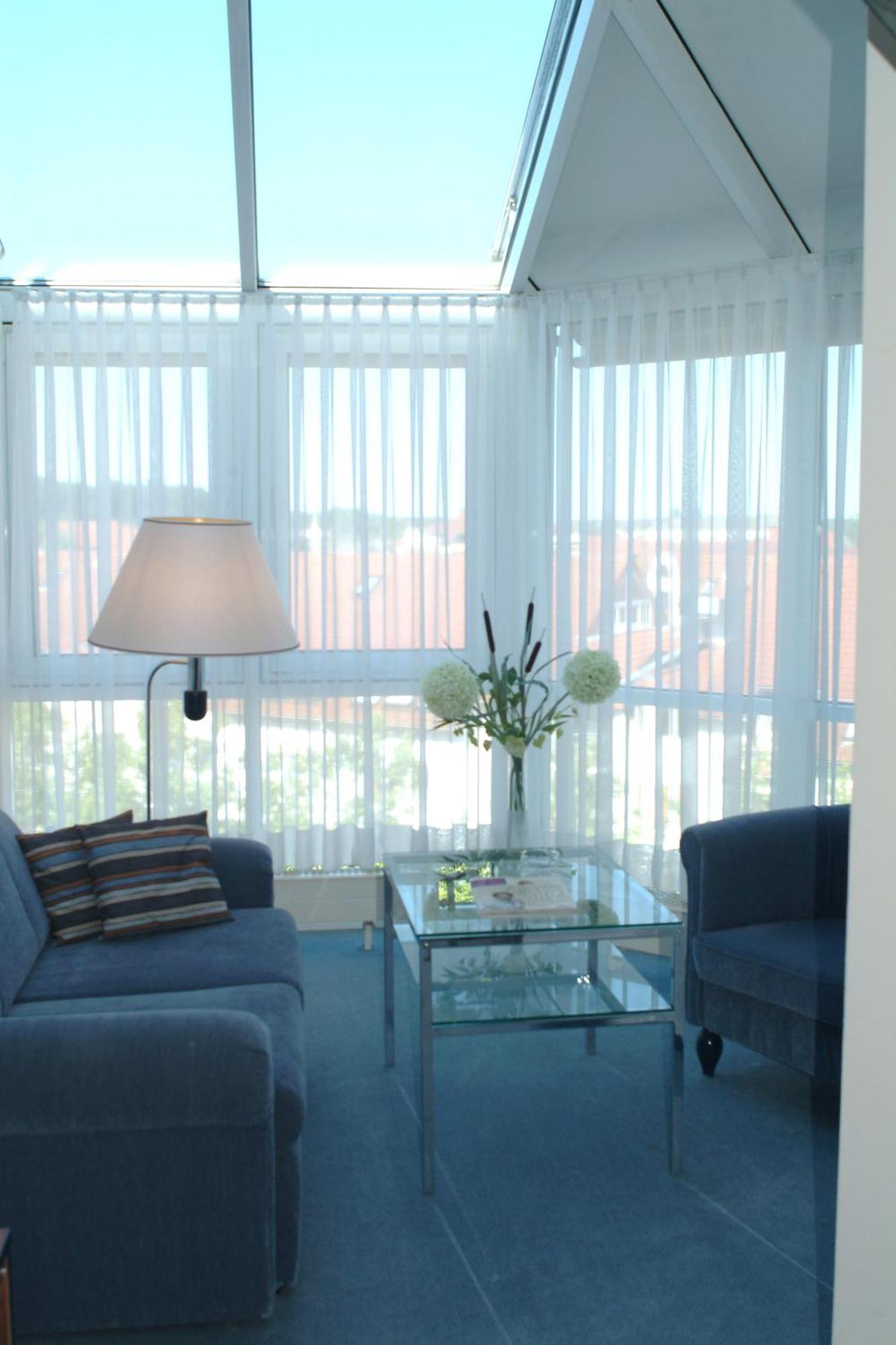 Hotel Arkadia Friedrichsdorf Bagian luar foto
